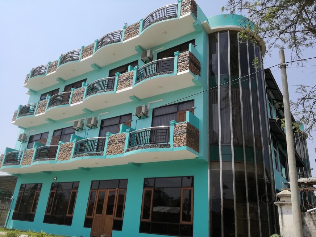 Gold Star Hotel Nyaung Shwe Εξωτερικό φωτογραφία