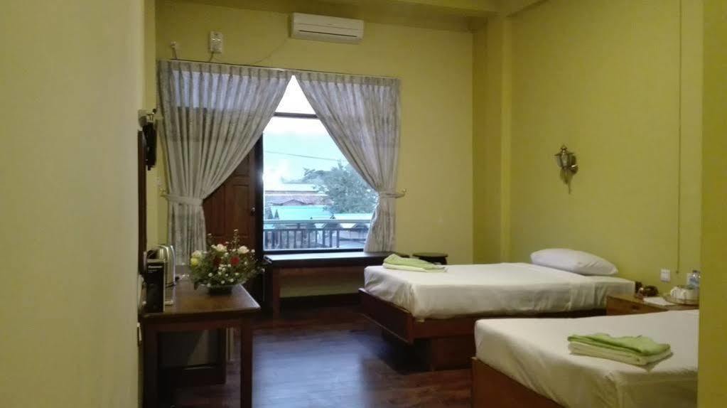 Gold Star Hotel Nyaung Shwe Εξωτερικό φωτογραφία