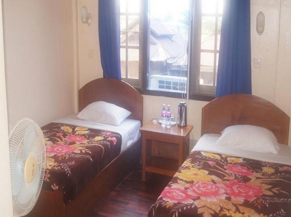 Gold Star Hotel Nyaung Shwe Εξωτερικό φωτογραφία