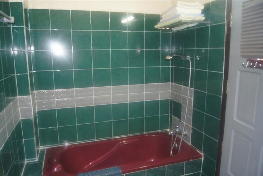 Gold Star Hotel Nyaung Shwe Εξωτερικό φωτογραφία